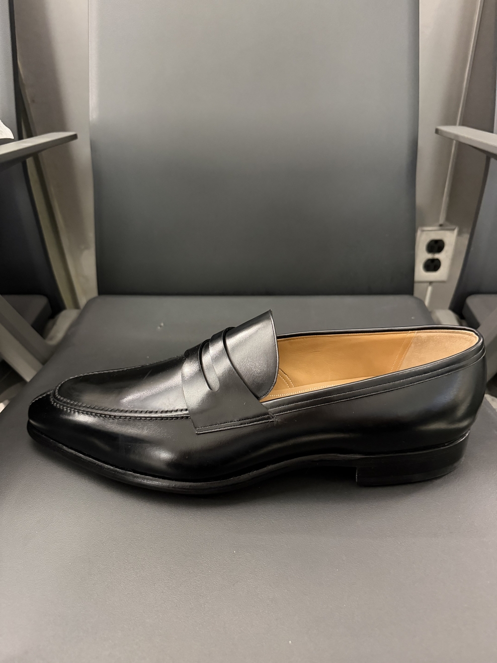 Bally Black Leather Penny Loafers for Men
